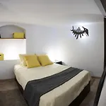 Stayingirona. Apartamento Cava