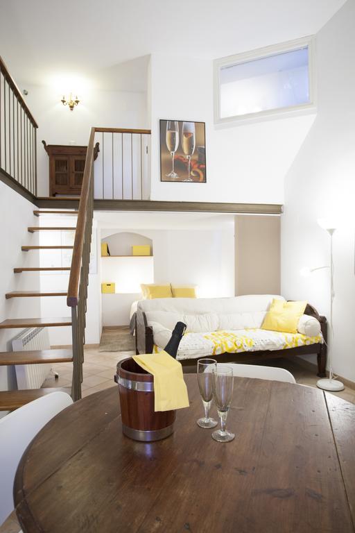 Stayingirona. Apartamento Cava Apartamento Gerona